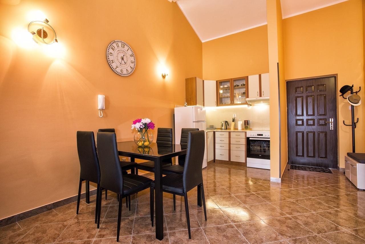 הרצג-נובי Apartment Sun Village Goran מראה חיצוני תמונה
